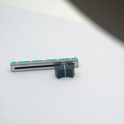 Travel 60mm Slide Potentiometer B100K ความต้านทานเชิงเส้นสำหรับคอนโซลผสมเสียง