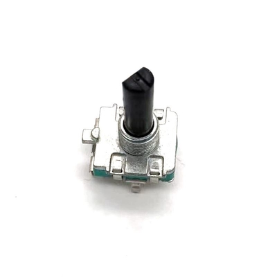 สีดำ EC16 สวิตช์ปุ่มเข้ารหัสแบบหมุน DC250V เพลาพลาสติก