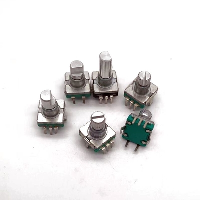 สวิตช์เข้ารหัสแบบหมุนคู่ 5mA ที่เพิ่มขึ้นพร้อมปุ่มศูนย์กลาง 11mm