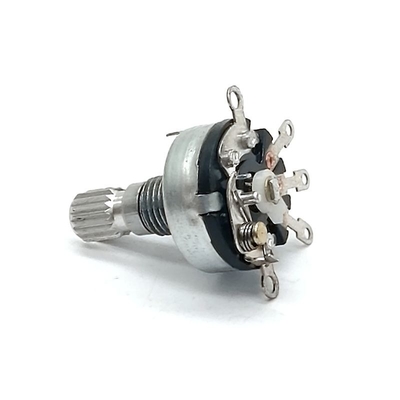 0.08W 12 ตำแหน่งโรตารีสวิตช์โพเทนชิโอมิเตอร์ 50ohm เสาเดี่ยวสวิตช์โรตารี่ Pot